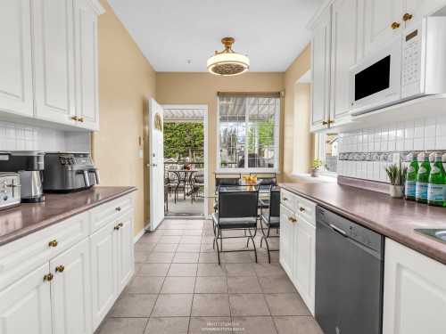 5323 Dumfries Street, Vancouver, BC 