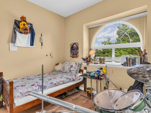 5323 Dumfries Street, Vancouver, BC 