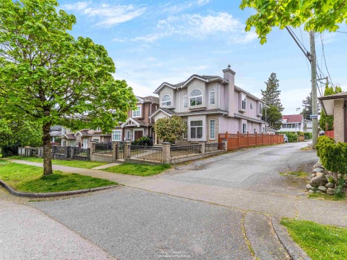 5323 Dumfries Street, Vancouver, BC 