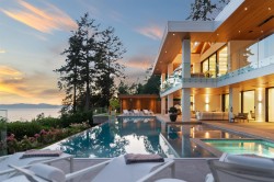 1887 Lower Road Roberts Creek, BC V0N 2W6
