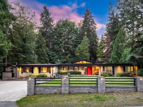 837 Wildwood Place, West Vancouver, BC 