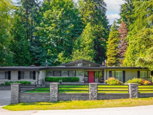837 Wildwood Place, West Vancouver, BC 