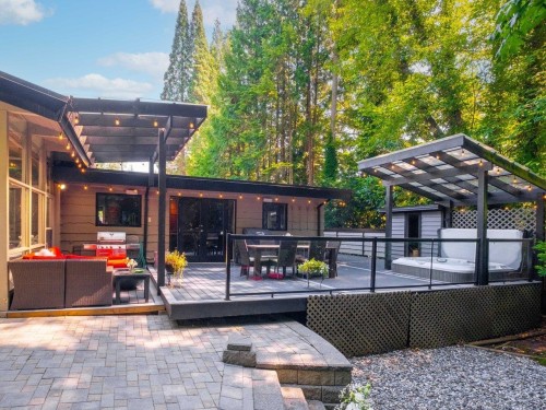 837 Wildwood Place, West Vancouver, BC 