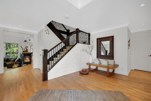 1012 Jay Crescent, Squamish, BC 