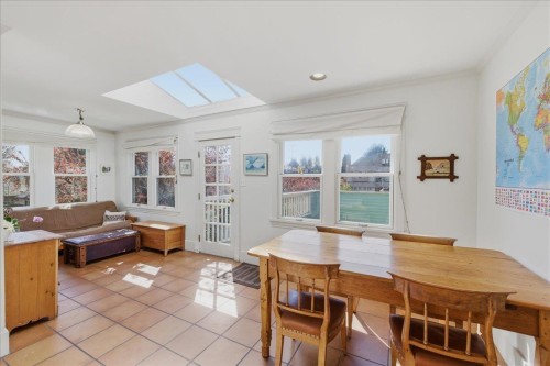 706 24Th Avenue W, Vancouver, BC 