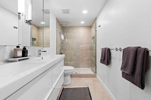 1314 7Th Avenue W, Vancouver, BC 