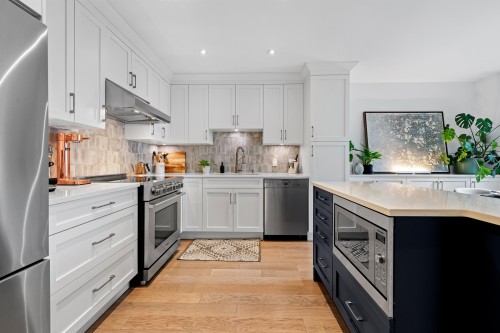 1314 7Th Avenue W, Vancouver, BC 