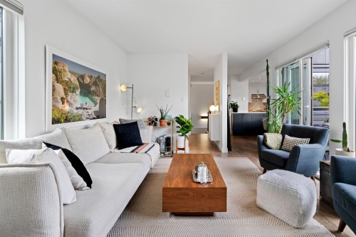 1314 7Th Avenue W, Vancouver, BC 