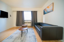 206-1925 Nelsonstreet Vancouver, BC V6G 1K9