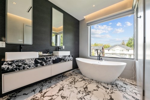 3823 51St Avenue W, Vancouver, BC 