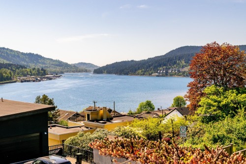 18 Axford Bay, Port Moody, BC 