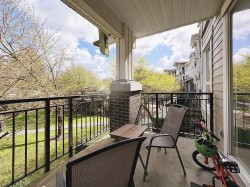 219-5788 Sidley Street Burnaby, BC V5J 5E5