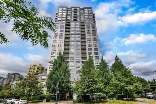 810-3663 Crowley Drive  Vancouver, BC V5R 6H4