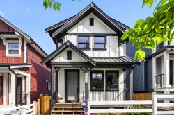 25065 112 Avenue Maple Ridge, BC V2W 0K6