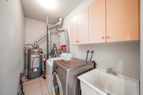 7431 14Th Avenue, Burnaby, BC 