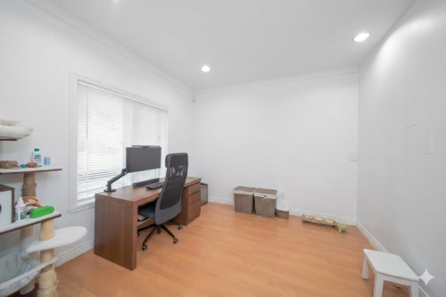 7431 14Th Avenue, Burnaby, BC 