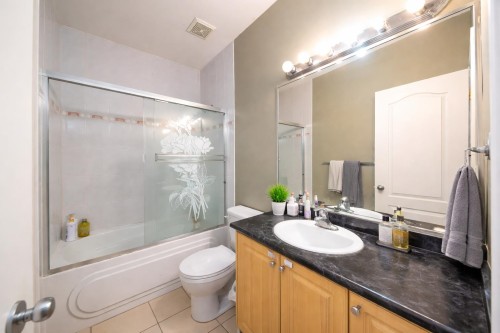7431 14Th Avenue, Burnaby, BC 