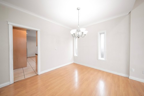 7431 14Th Avenue, Burnaby, BC 