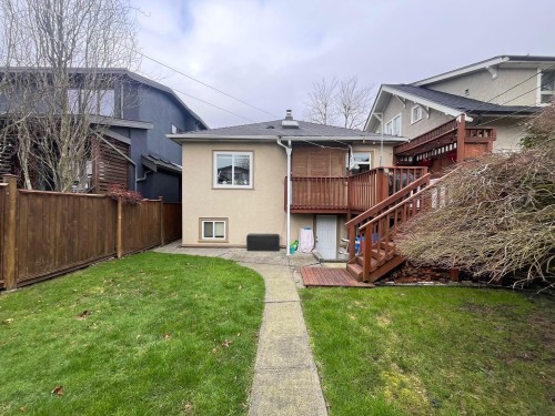 128 20Th Avenue W, Vancouver, BC 