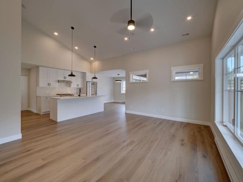 1051 Celia Crescent, Gibsons, BC 