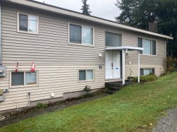 UPPER-5704 Dundas Street Burnaby, BC V5B 1B5