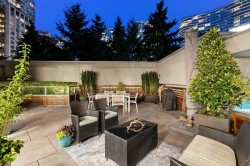307-1009 Expo Boulevard Vancouver, BC V6Z 2V9