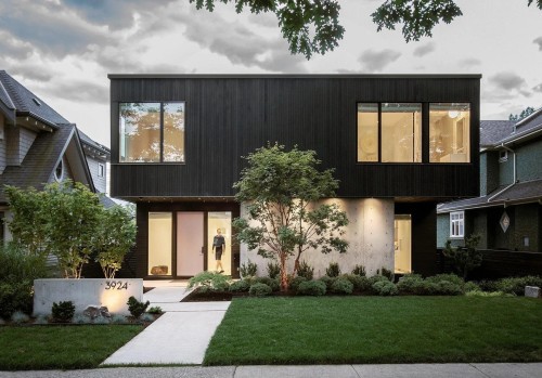 3924 Cambridge Street, Burnaby, BC 
