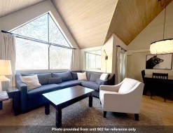 904Wk15-4293 Mountain Square Whistler, BC V8E 1B8