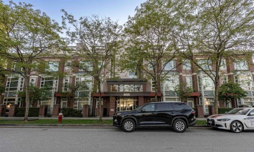 206-6611 Eckersley Road, Richmond, BC 
