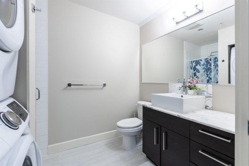 206-6611 Eckersley Road, Richmond, BC 