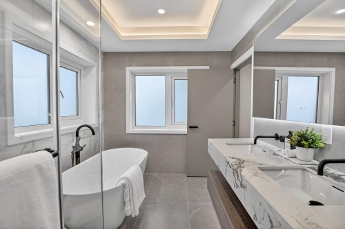 3546 35Th Avenue W, Vancouver, BC 