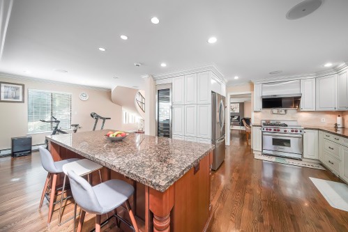 435 Inglewood Avenue, West Vancouver, BC 