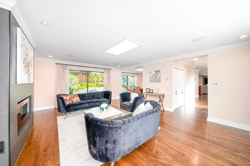 435 Inglewood Avenue, West Vancouver, BC 