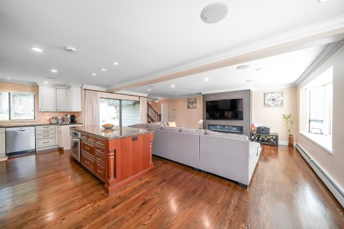 435 Inglewood Avenue, West Vancouver, BC 