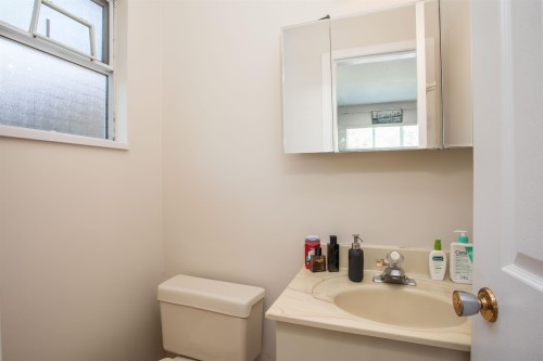 2945 12Th Avenue W, Vancouver, BC 