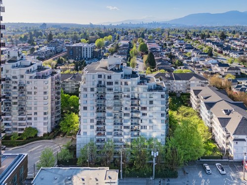 910-3489 Ascot Place, Vancouver, BC 