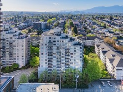 910-3489 Ascot Place Vancouver, BC V5R 6B6