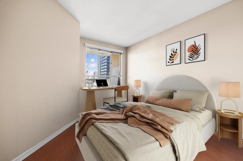 910-3489 Ascot Place, Vancouver, BC 