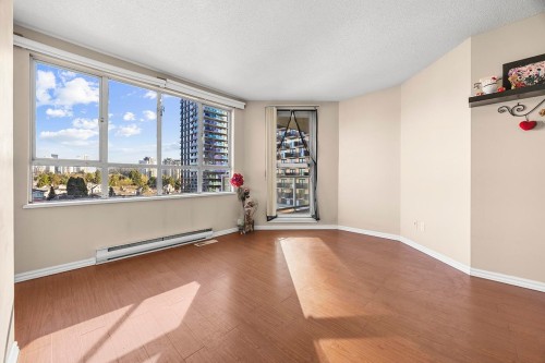 910-3489 Ascot Place, Vancouver, BC 