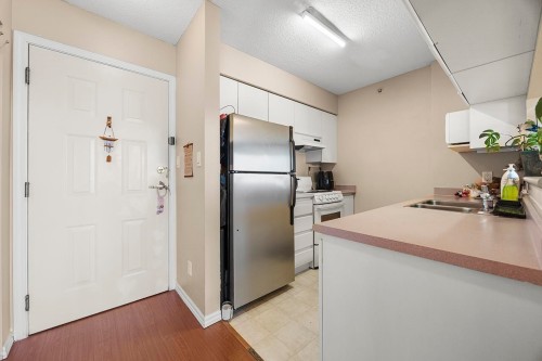910-3489 Ascot Place, Vancouver, BC 
