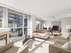 611-1425 6th Avenue W Vancouver, BC V6H 4G5