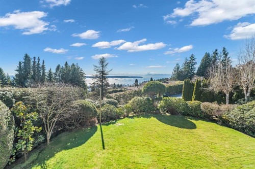 1407 Bramwell Road, West Vancouver, BC 