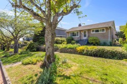 7851 Joffre Avenue  Burnaby, BC V5J 3K9