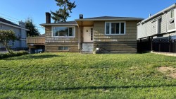 6921 Winch Street Burnaby, BC V5B 2L7