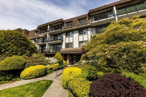 212-236 2nd Street W North Vancouver, BC V7M 1C6