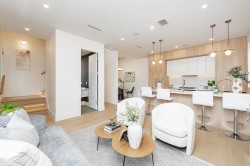 1-4828 Albert Street Burnaby, BC V5C 2H3