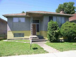 5769 Knight Street Street  Vancouver, BC V5P 2V4
