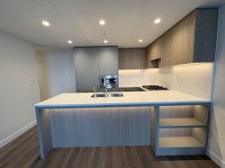1701-6620 Sussex Avenue Burnaby, BC V5H 3C7