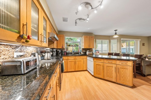 1410 Mountainview Court, Coquitlam, BC 