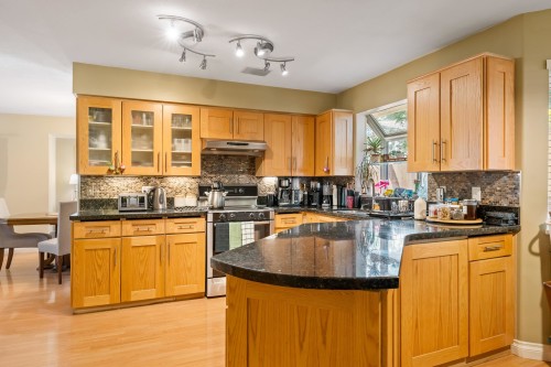 1410 Mountainview Court, Coquitlam, BC 